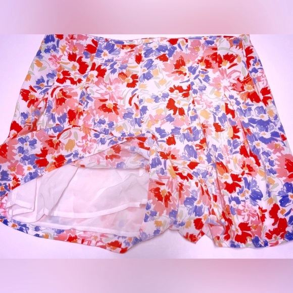 L*Space Ioana Shorts, NWT - Picture 7 of 15